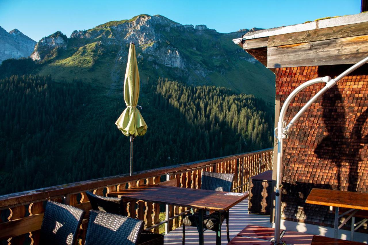 Berggasthaus Gitschenen Hotel Isenthal Eksteriør billede